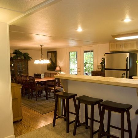 Harbor House, A Secluded Three Bedroom, Two Bath Home On The Lake Home Mount Ida Exterior foto